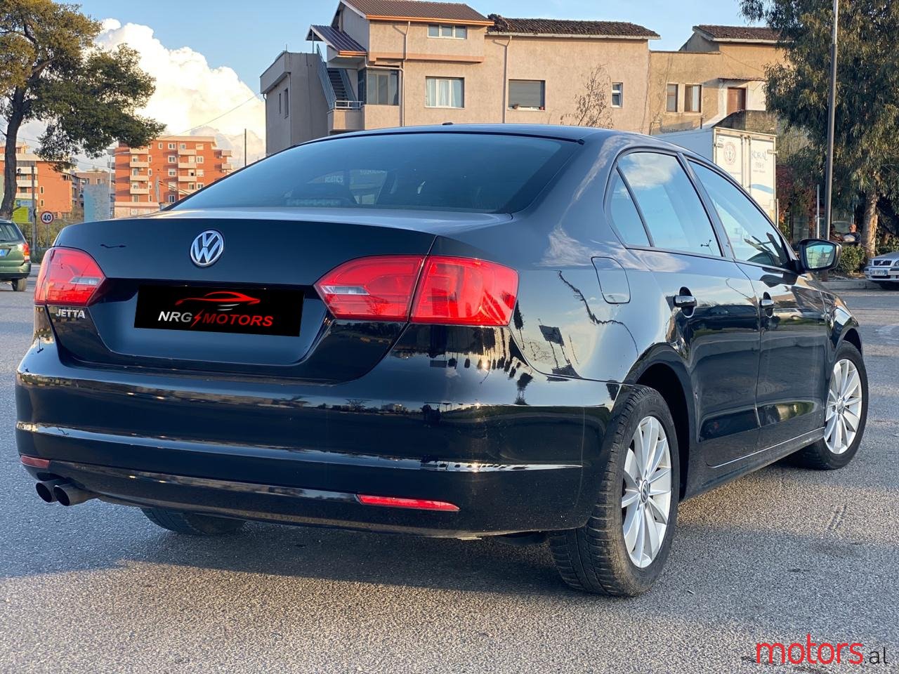 2012' Volkswagen Jetta photo #3