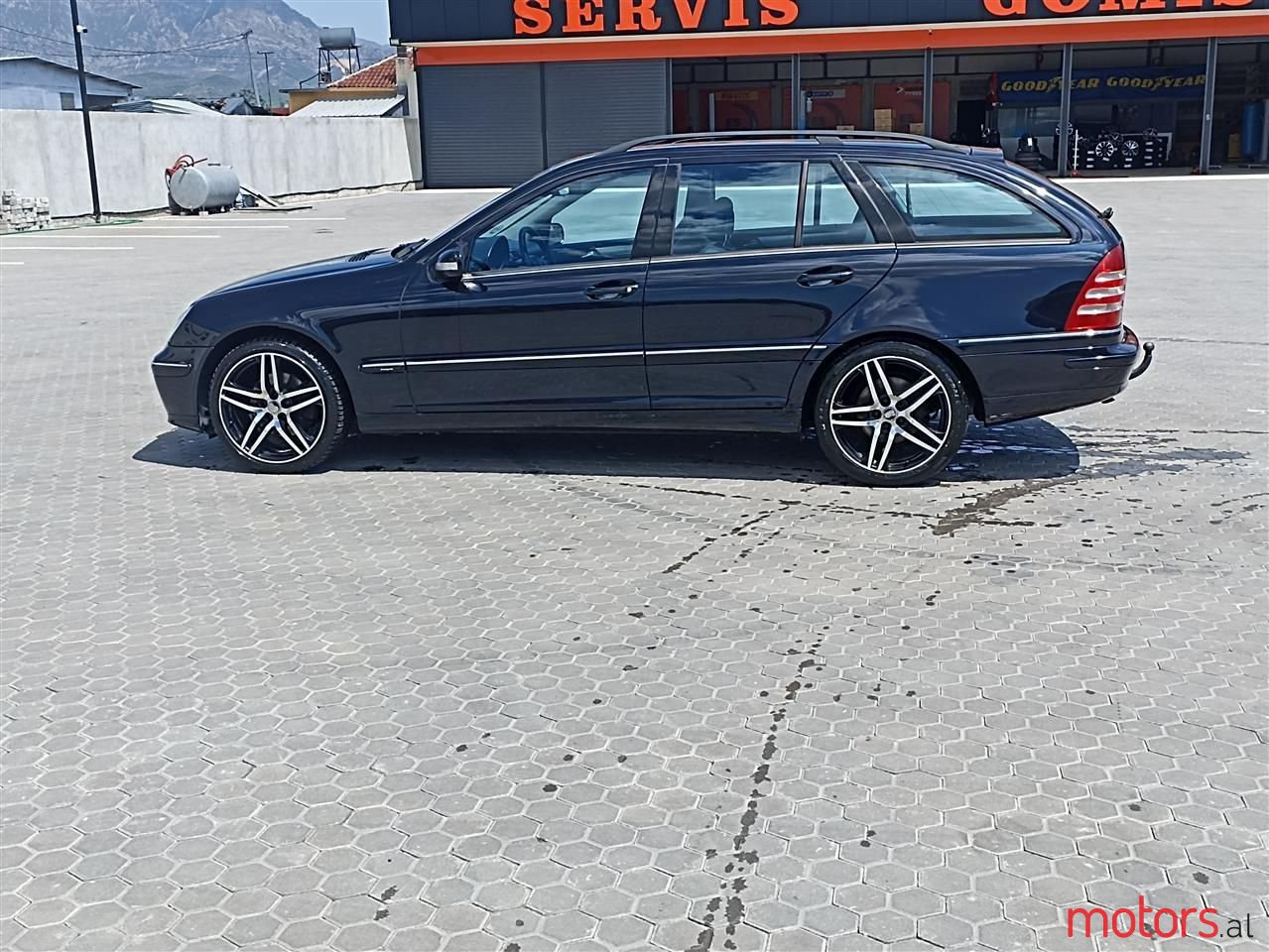 2005' Mercedes-Benz C 200 photo #5