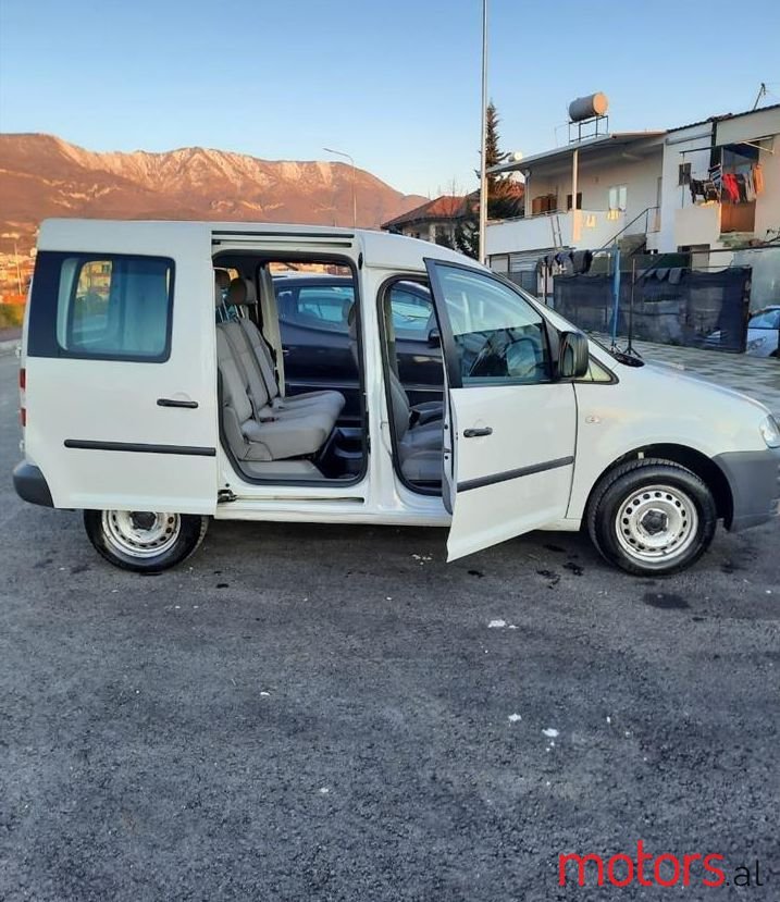 2009' Volkswagen Caddy photo #1