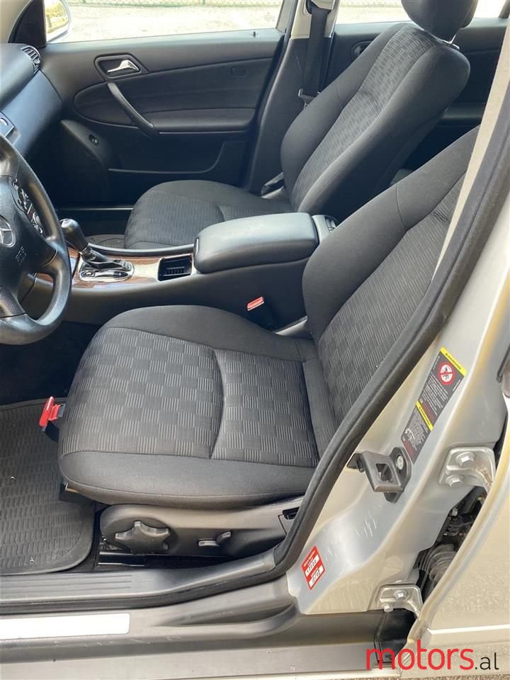 2005' Mercedes-Benz C 200 photo #4