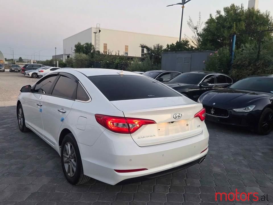 2016' Hyundai Sonata photo #3