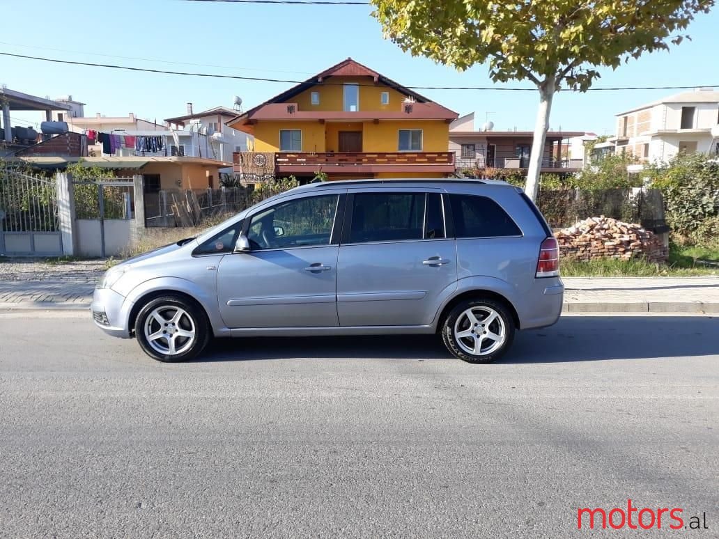 2006' Opel Zafira photo #1