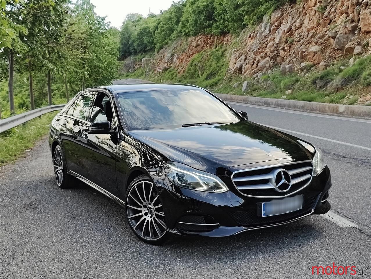 2015' Mercedes-Benz 220 photo #1