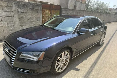 2012' Audi A8