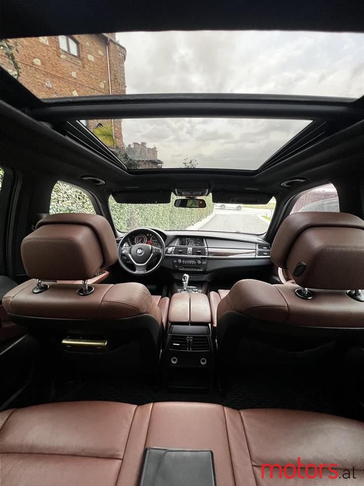 2011' BMW X5 photo #5