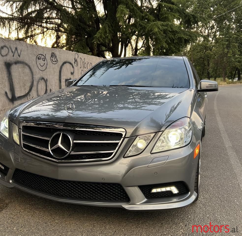 2011' Mercedes-Benz E 350 photo #3