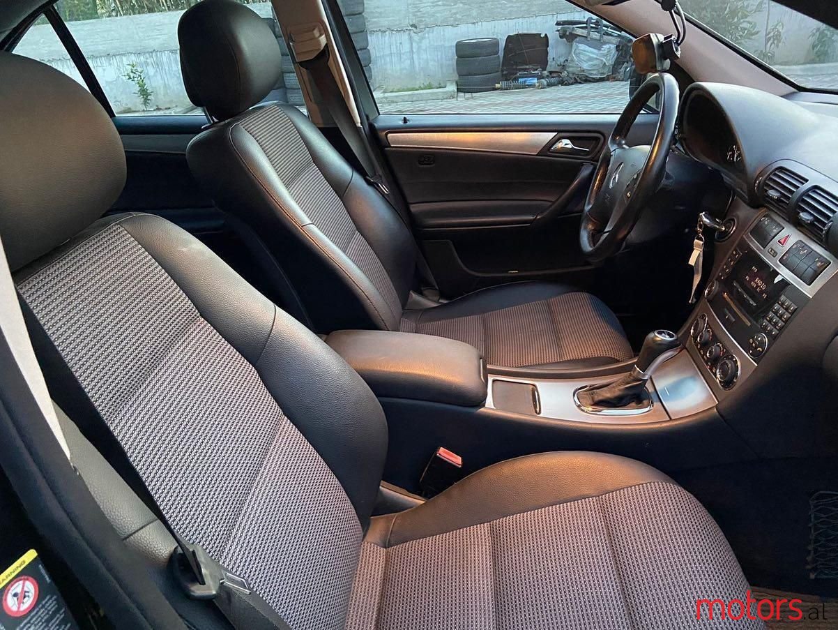 2006' Mercedes-Benz C 200 photo #2