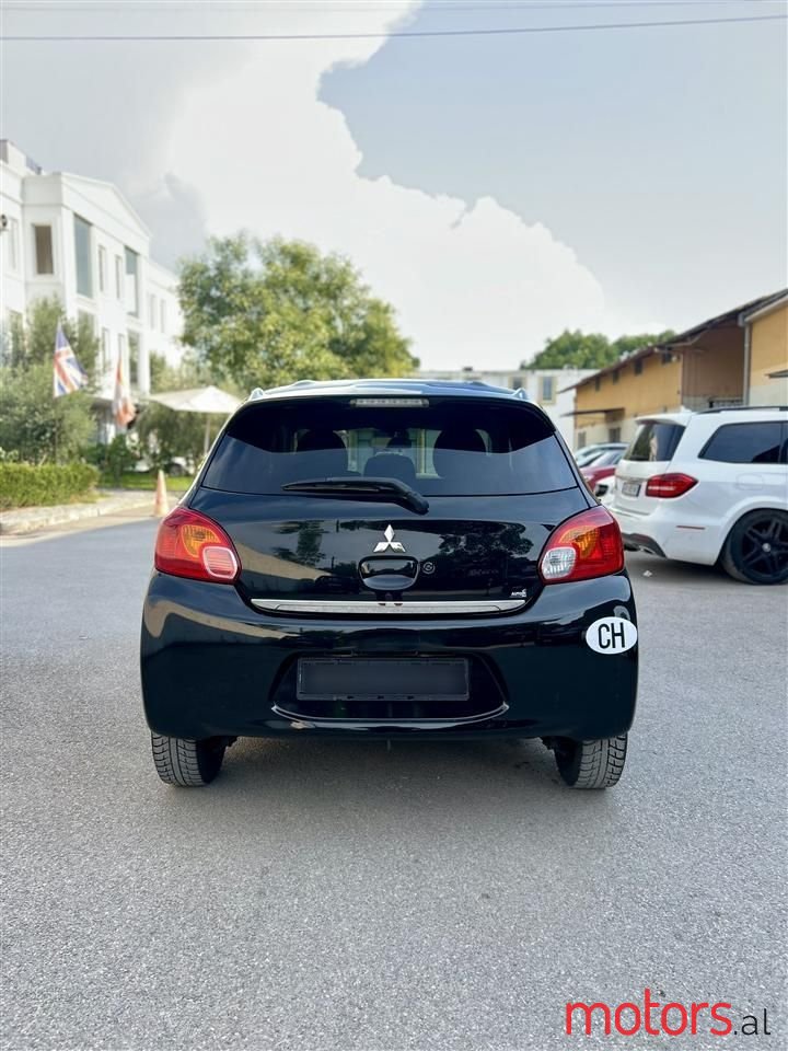 2015' Mitsubishi Space Star photo #3