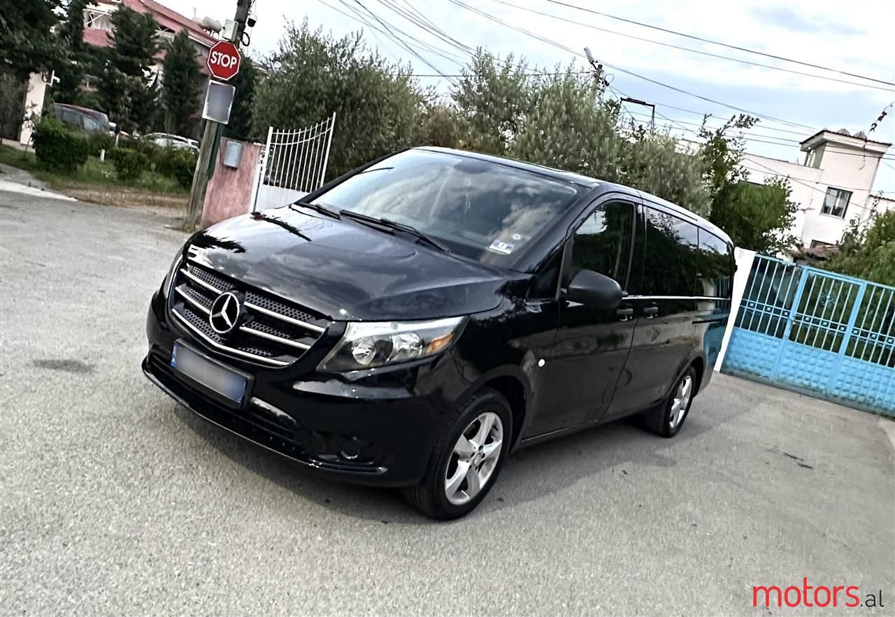 2018' Mercedes-Benz V 200 photo #2