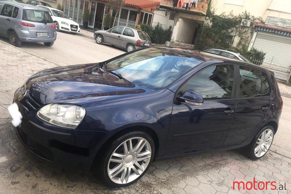 2005' Volkswagen Golf photo #1