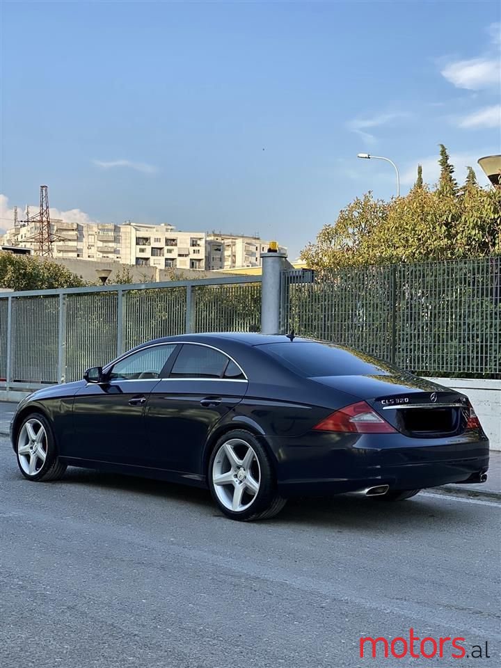 2009' Mercedes-Benz CLS 320 photo #3