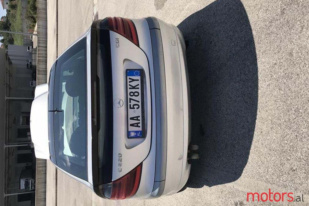 2004' Mercedes-Benz 220 photo #1