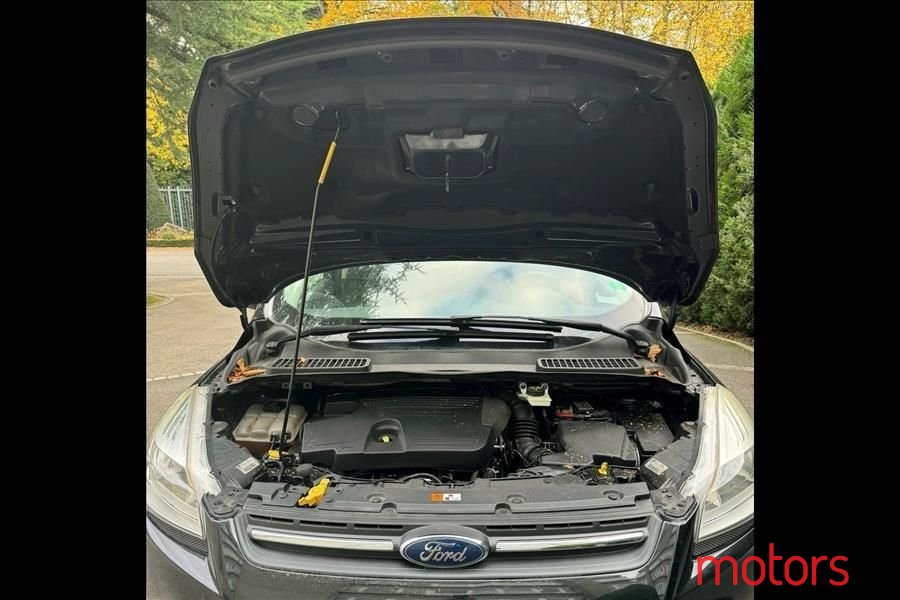 2016' Ford Kuga photo #2