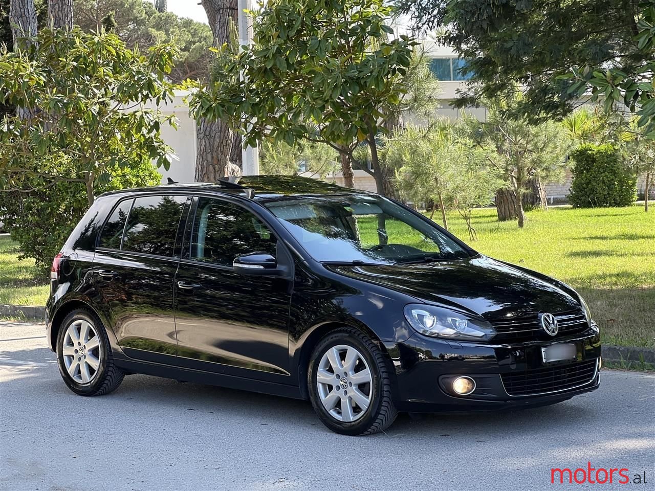 2009' Volkswagen Golf photo #6