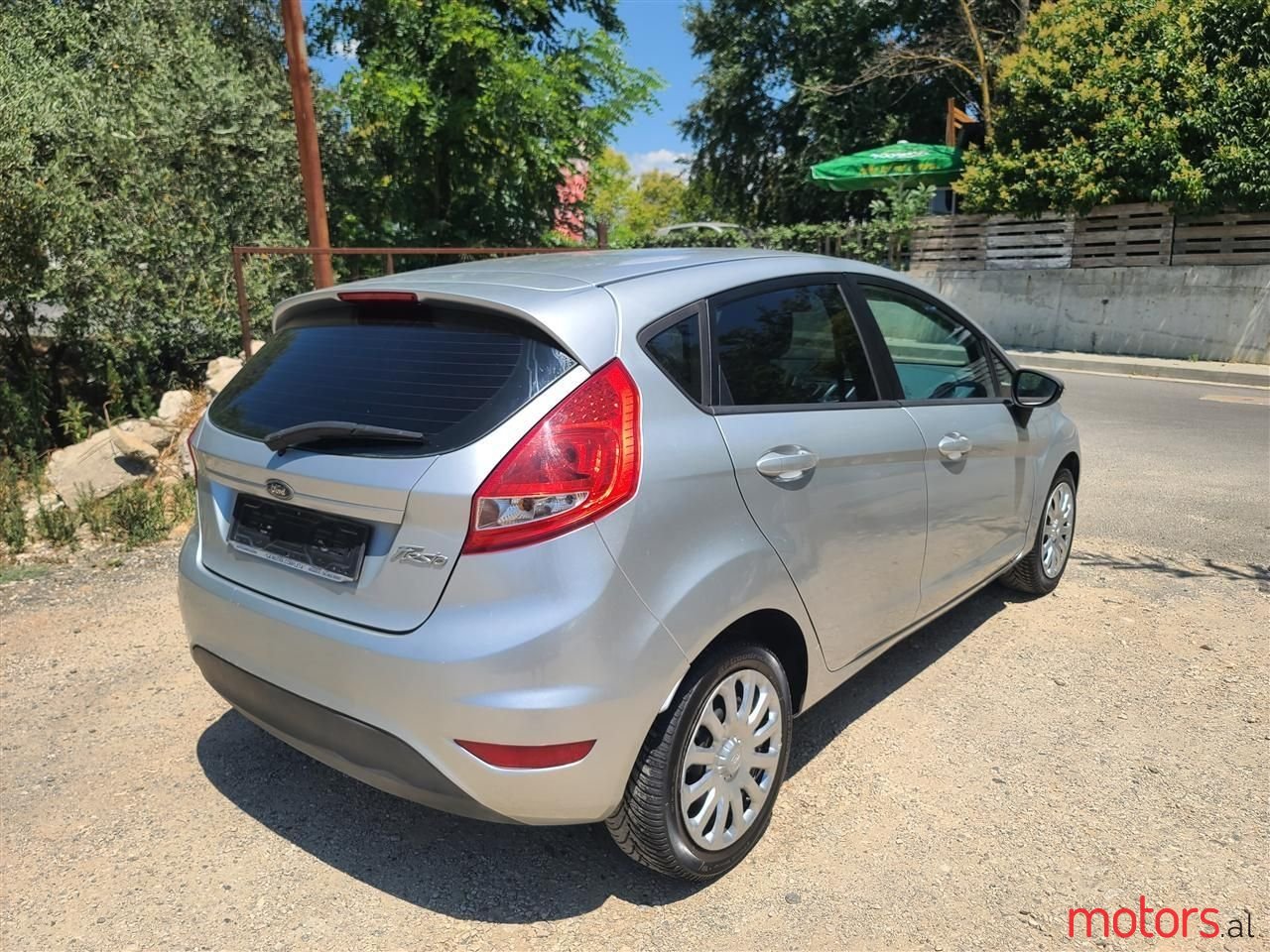 2010' Ford Fiesta photo #3