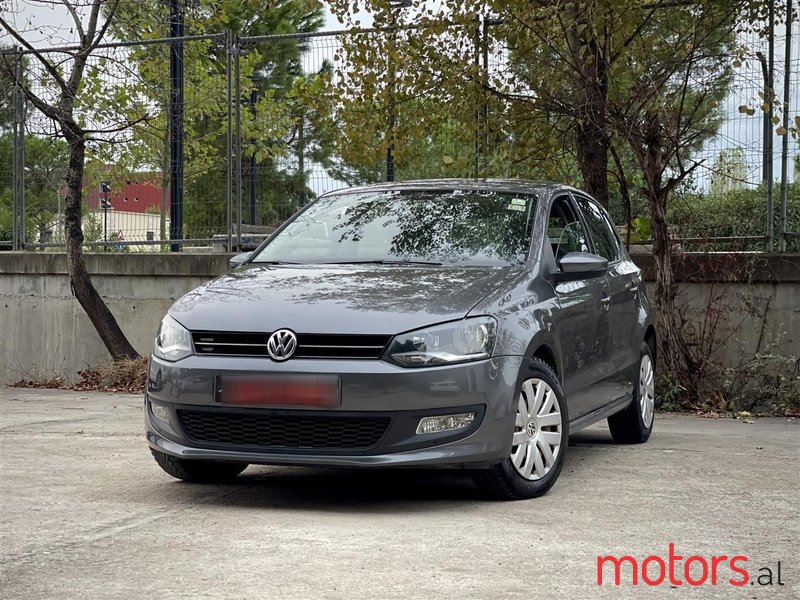 2013' Volkswagen Polo photo #2