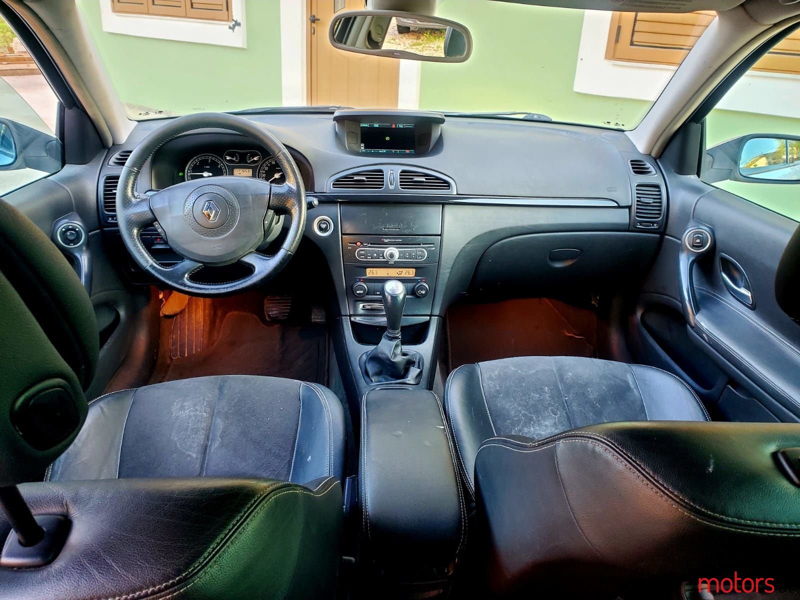 2007' Renault Laguna photo #2