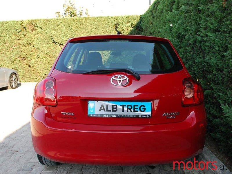 2007' Toyota Auris photo #4