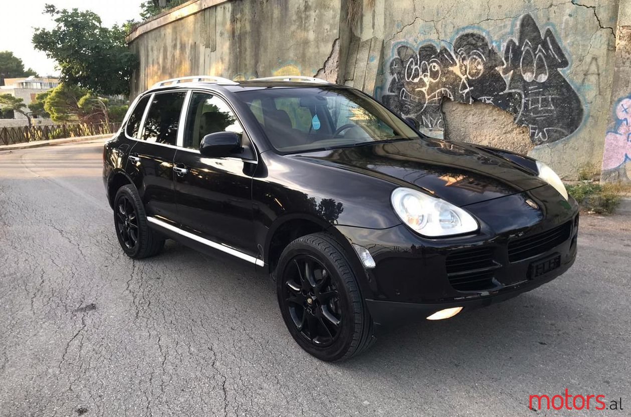 2006' Porsche Cayenne photo #1