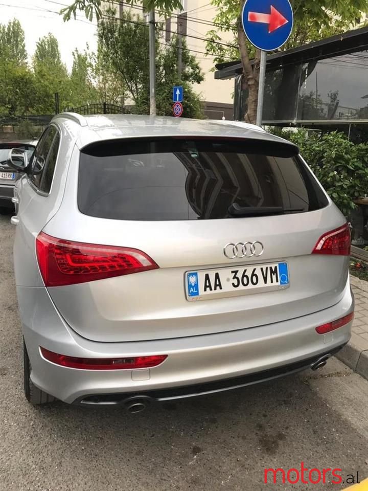 2010' Audi Q5 photo #4