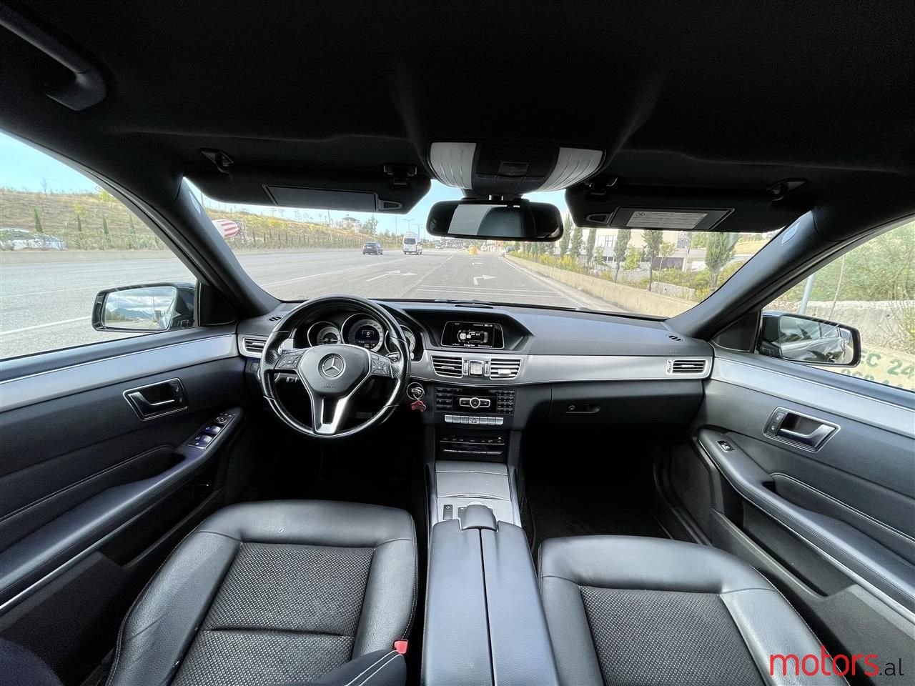 2014' Mercedes-Benz E 300 photo #4