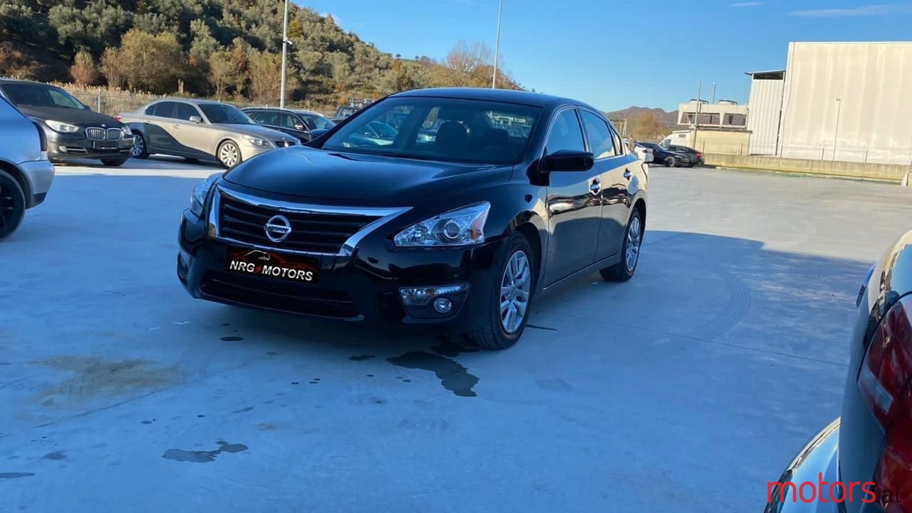 2013' Nissan Altima photo #1