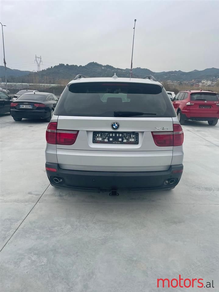 2010' BMW X5 photo #5