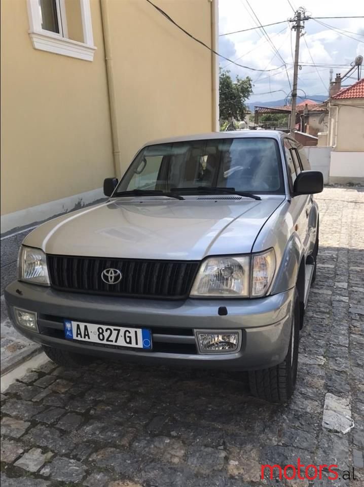 2001' Toyota Land Crusier photo #5