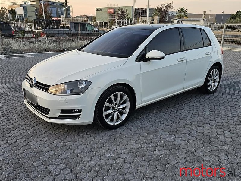 2013' Volkswagen Golf photo #1