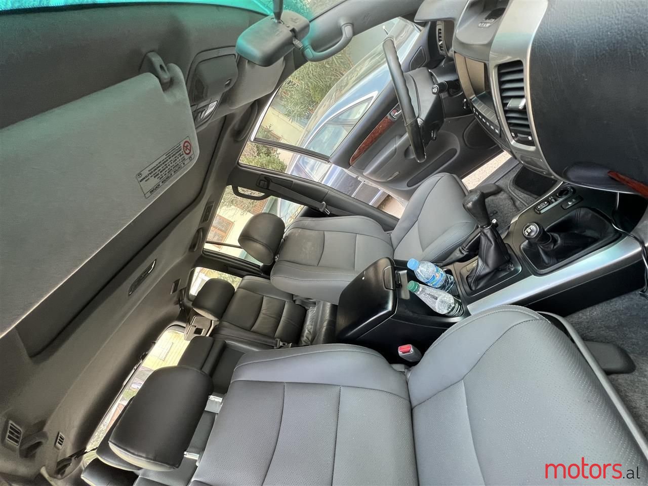 2004' Toyota Land Crusier photo #4