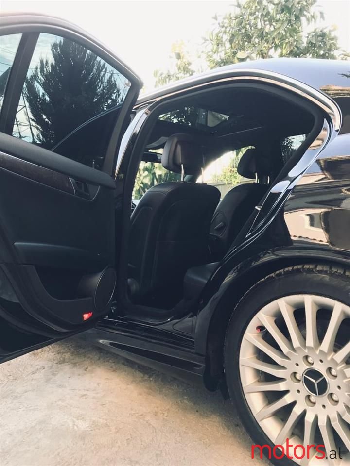 2010' Mercedes-Benz C 250 photo #6