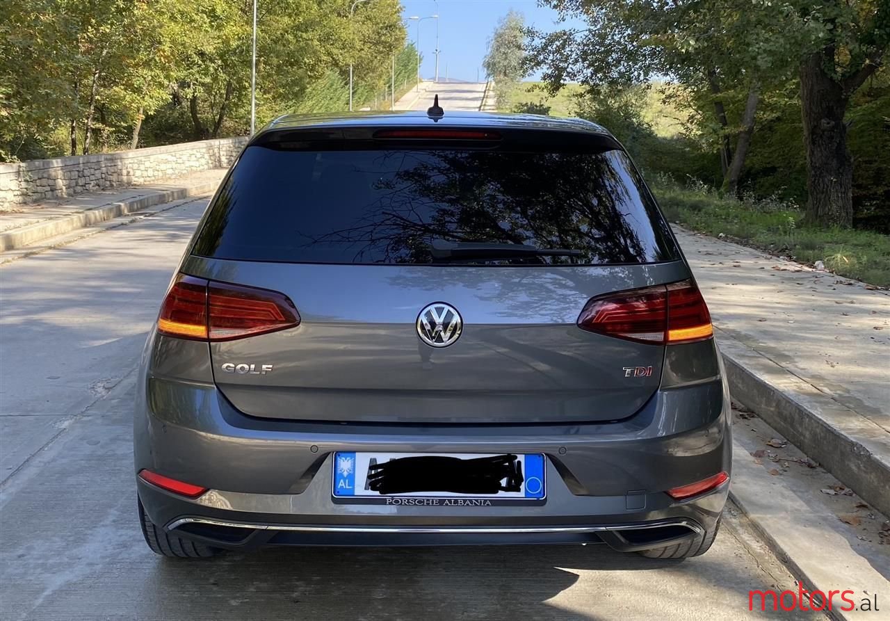 2017' Volkswagen Golf photo #6