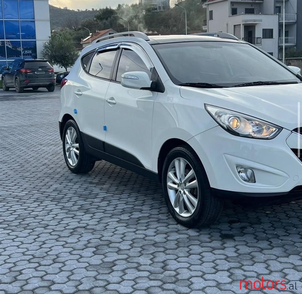 2012' Hyundai Tucson photo #2