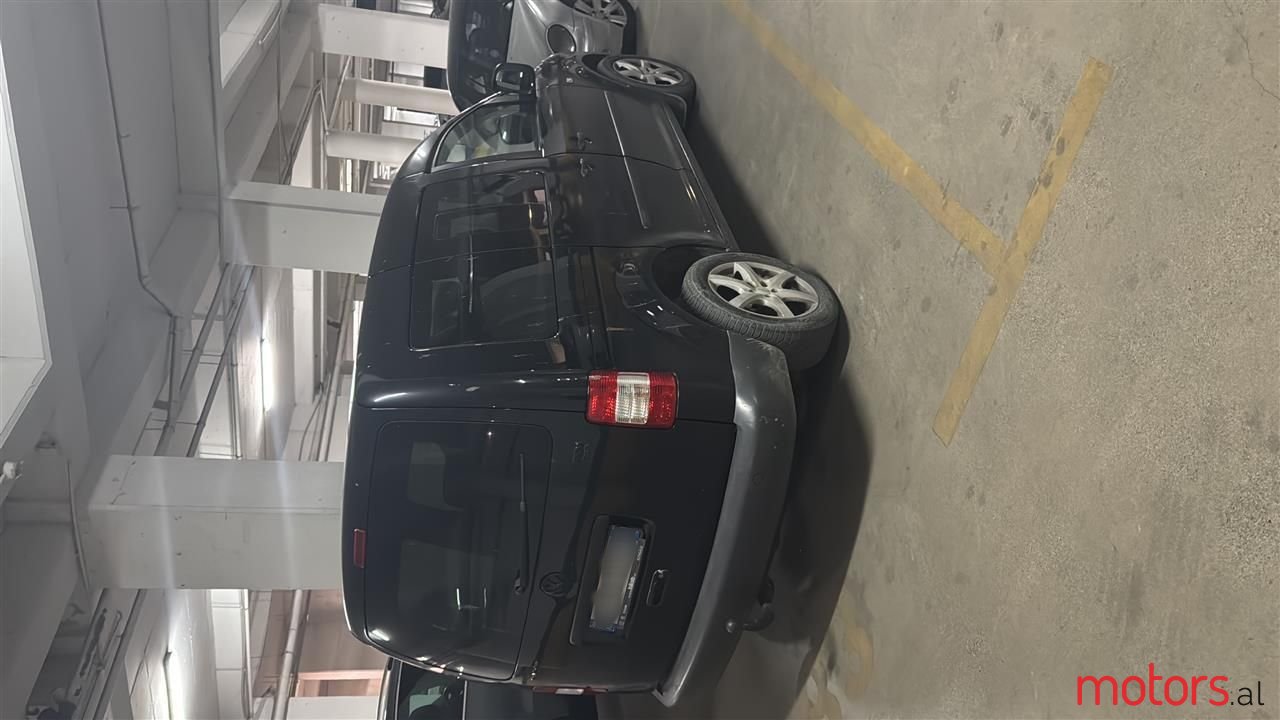 2007' Volkswagen Caddy photo #3