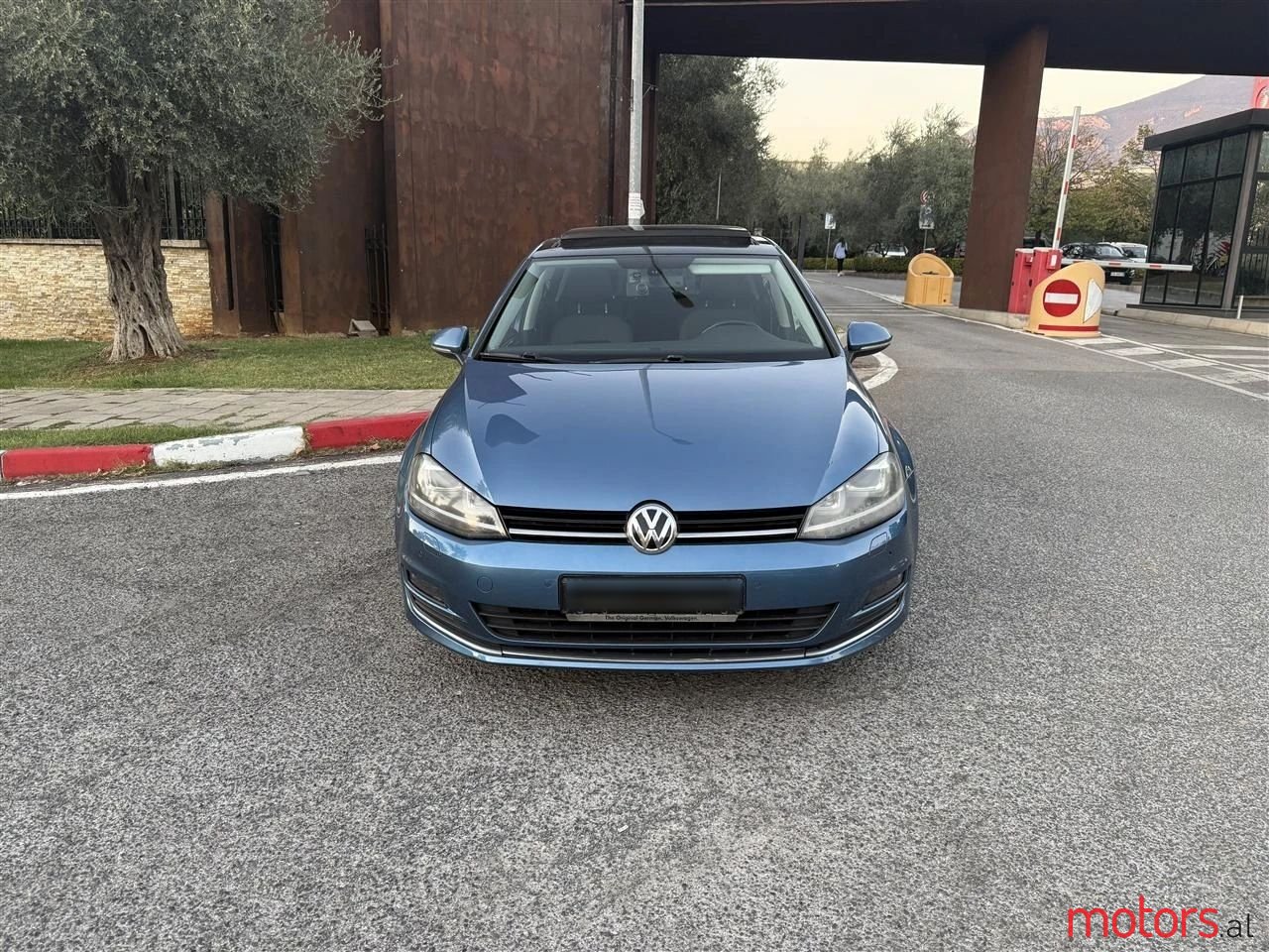 2014' Volkswagen Golf photo #3