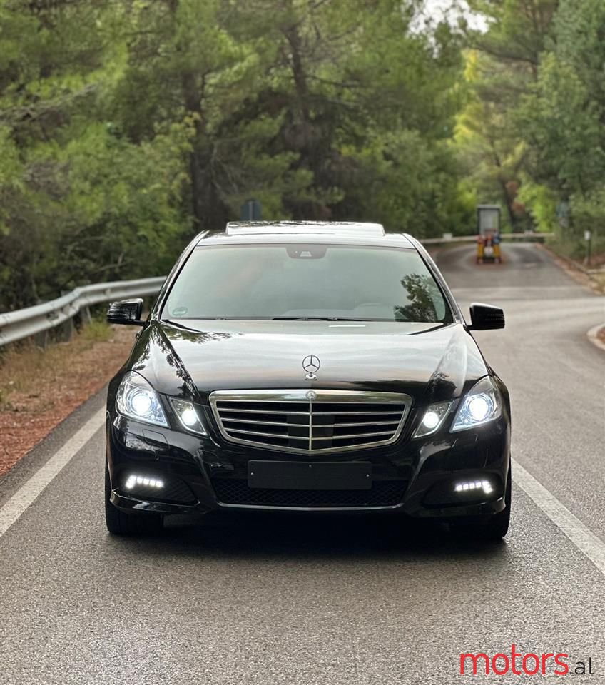 2010' Mercedes-Benz E 350 photo #4
