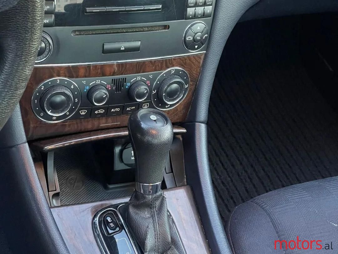 2006' Mercedes-Benz C 180 photo #6