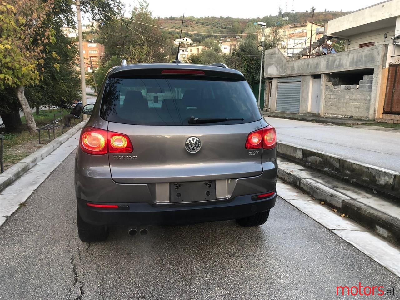 2009' Volkswagen Tiguan photo #2