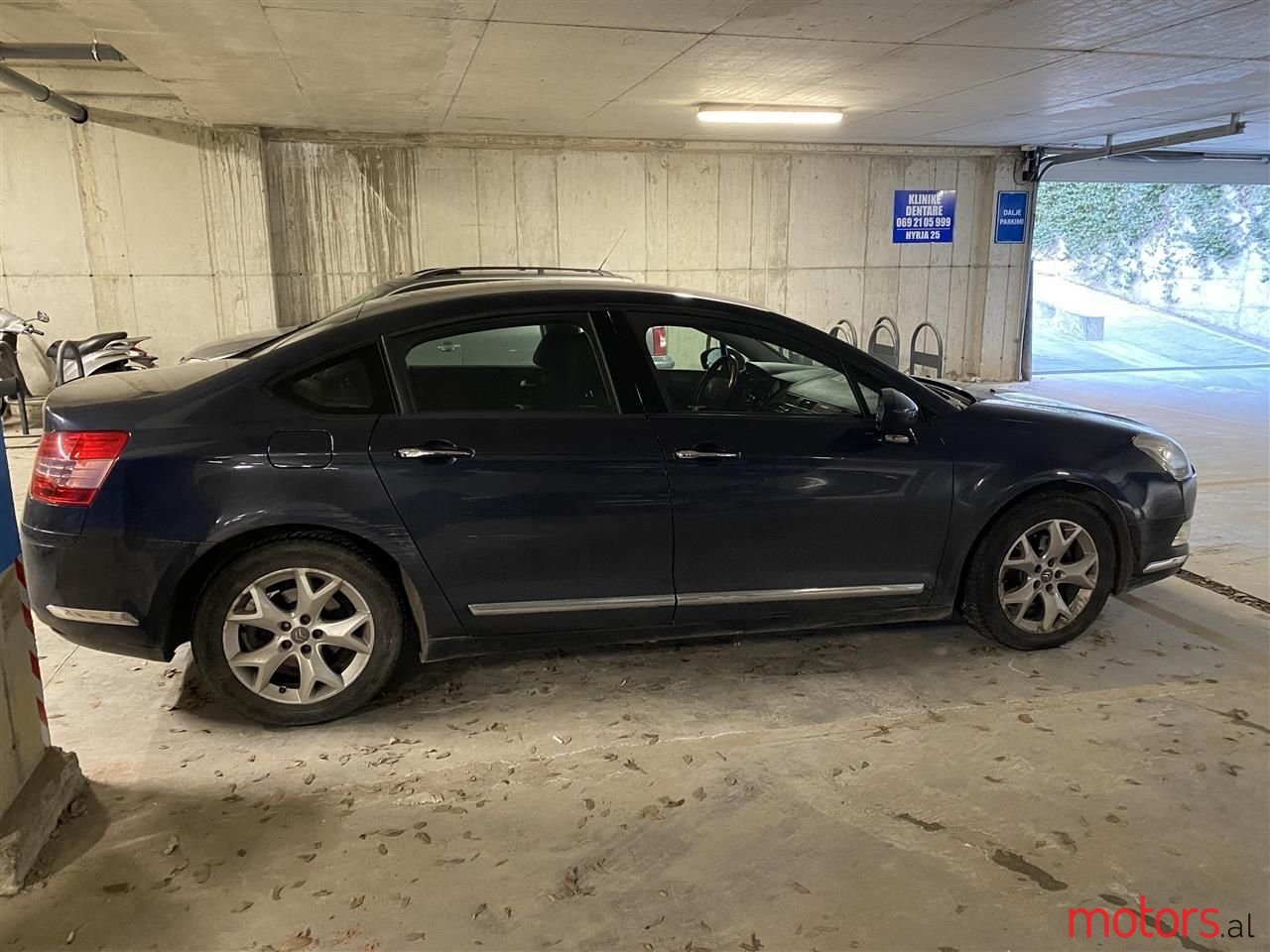 2010' Citroen C5 photo #4