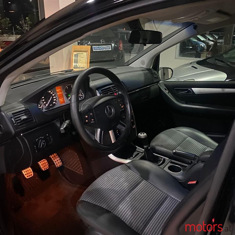2007' Mercedes-Benz B 200 photo #4