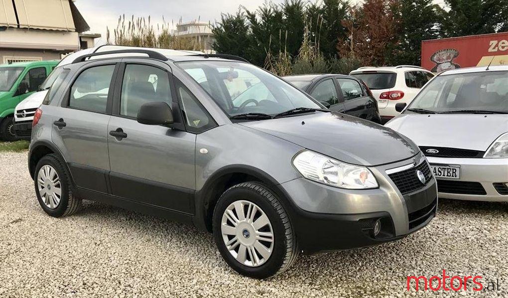 2007' Fiat Sedici photo #3