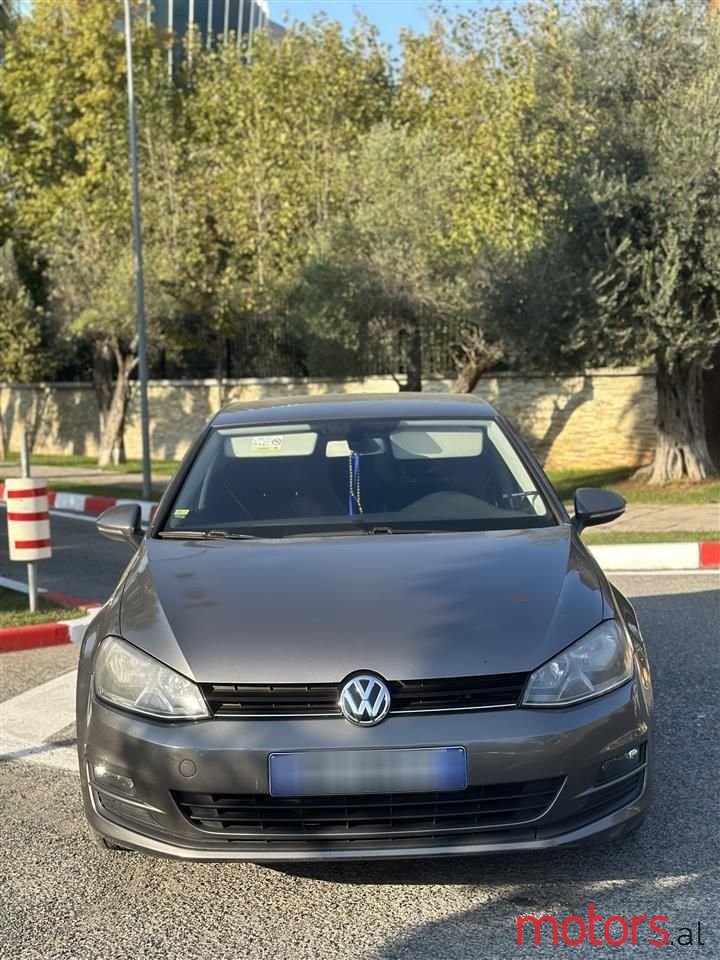 2014' Volkswagen Golf photo #2