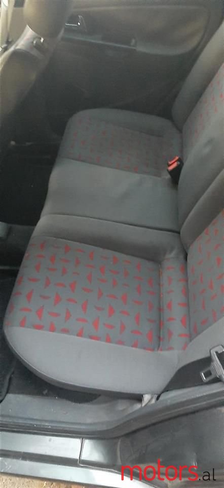 2001' SEAT Cordoba photo #5