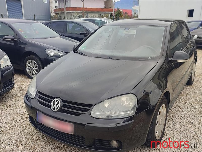 2005' Volkswagen Golf photo #1