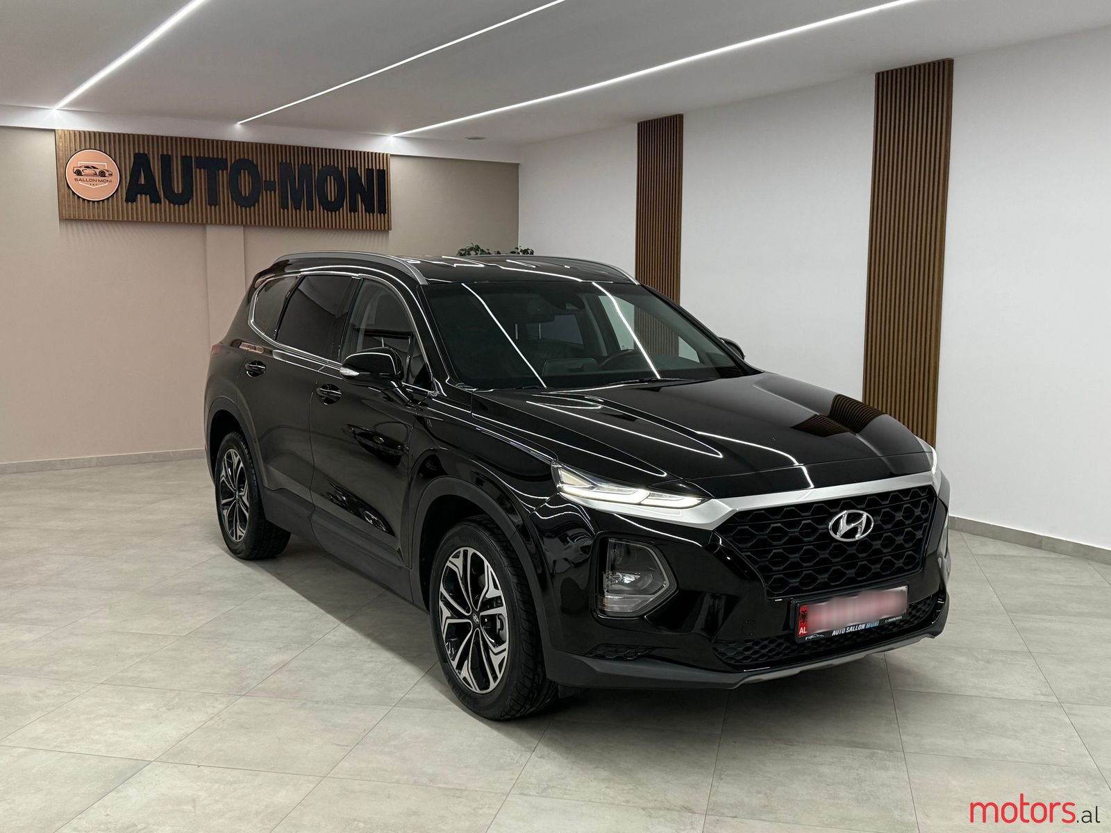 2018' Hyundai Santa Fe photo #5