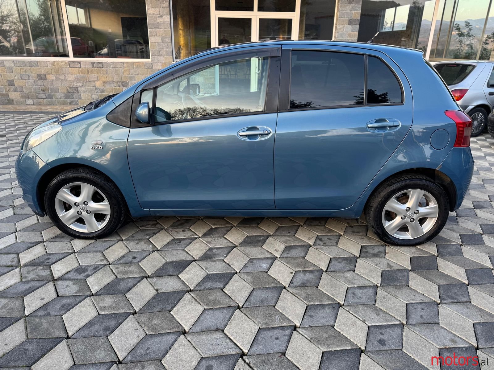 2007' Toyota Yaris photo #1