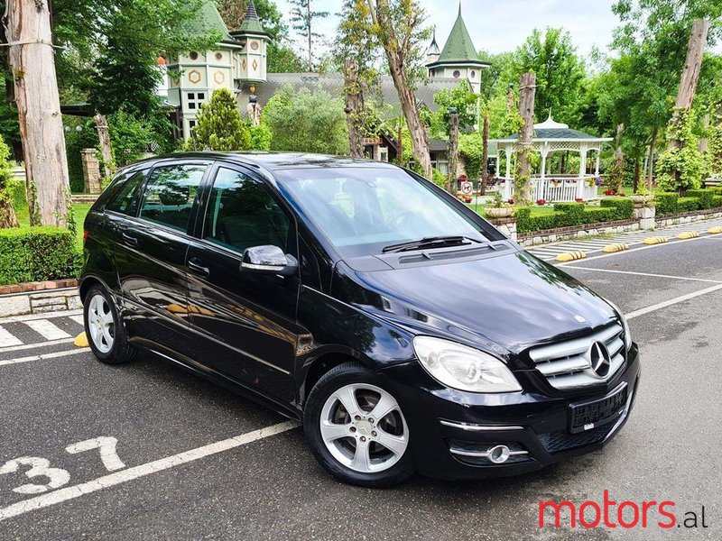 2008' Mercedes-Benz B 200 photo #1