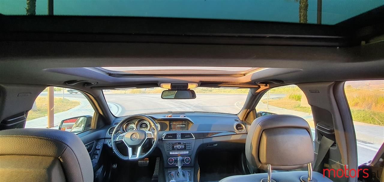 2012' Mercedes-Benz C 300 photo #6