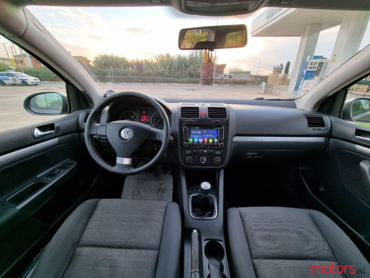 2006' Volkswagen Golf photo #3