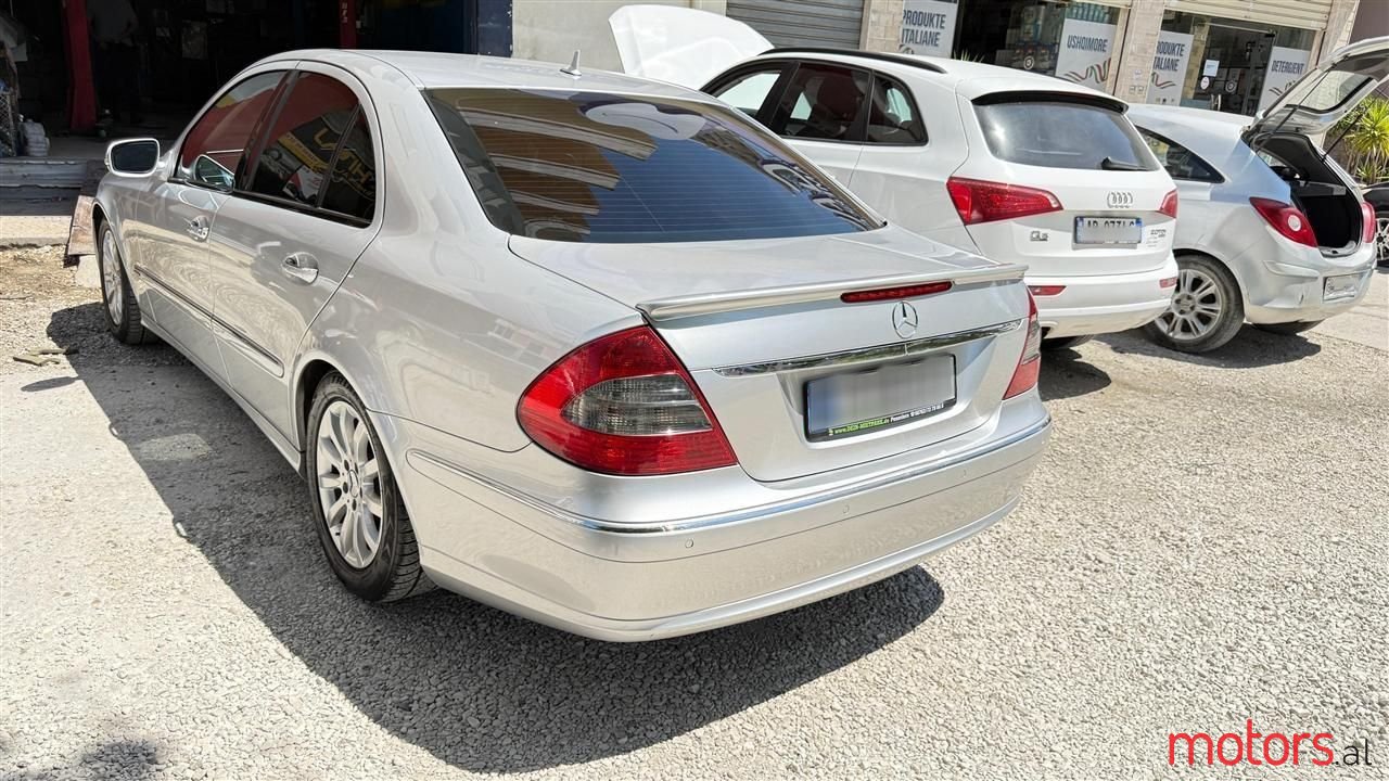 2007' Mercedes-Benz E 220 photo #4